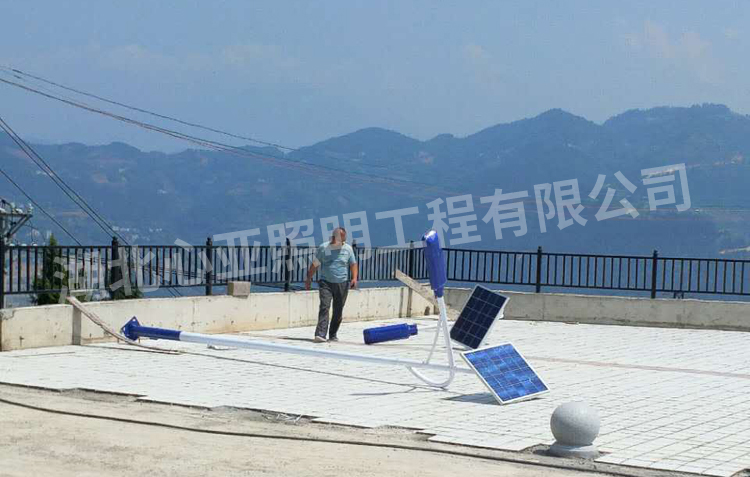 太陽(yáng)能路燈安裝中