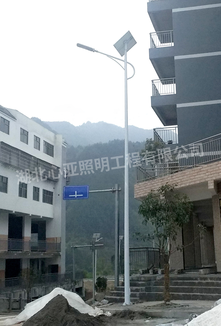 重慶奉節(jié)縣金錢壩太陽能路燈照明項目